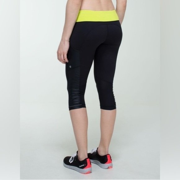 lululemon athletica Pants - Lululemon Cut the Crop Leggings Faux Leather Side - Size 2
